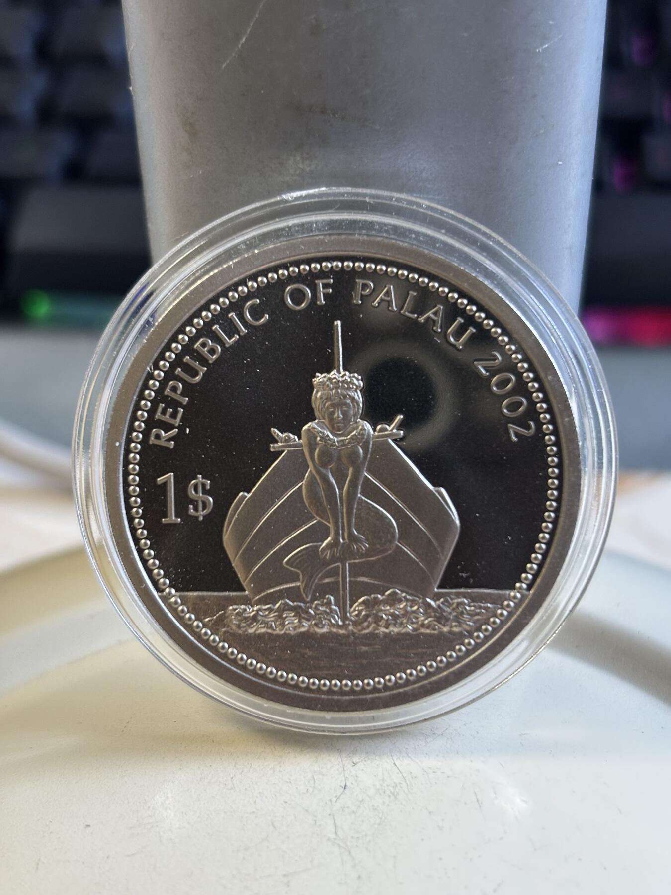 第192期拍卖 帕劳2002年海洋保护系列闪光鱼海神波塞冬幻彩铜镍纪念币