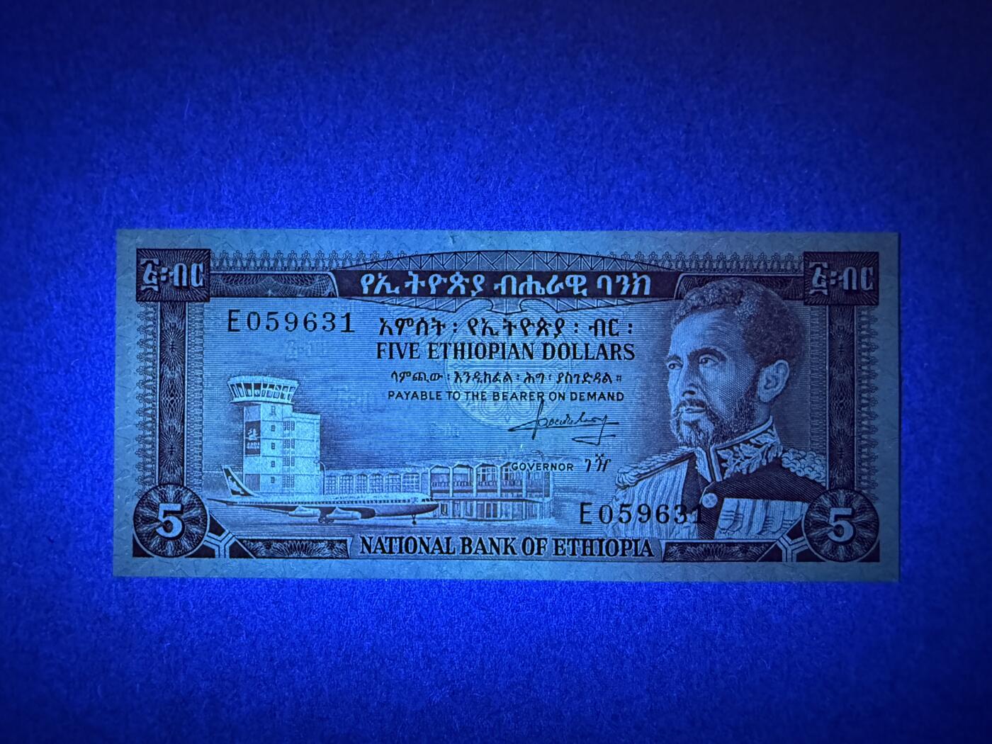 《艾美收藏》第235期-3.8周日外币荟萃