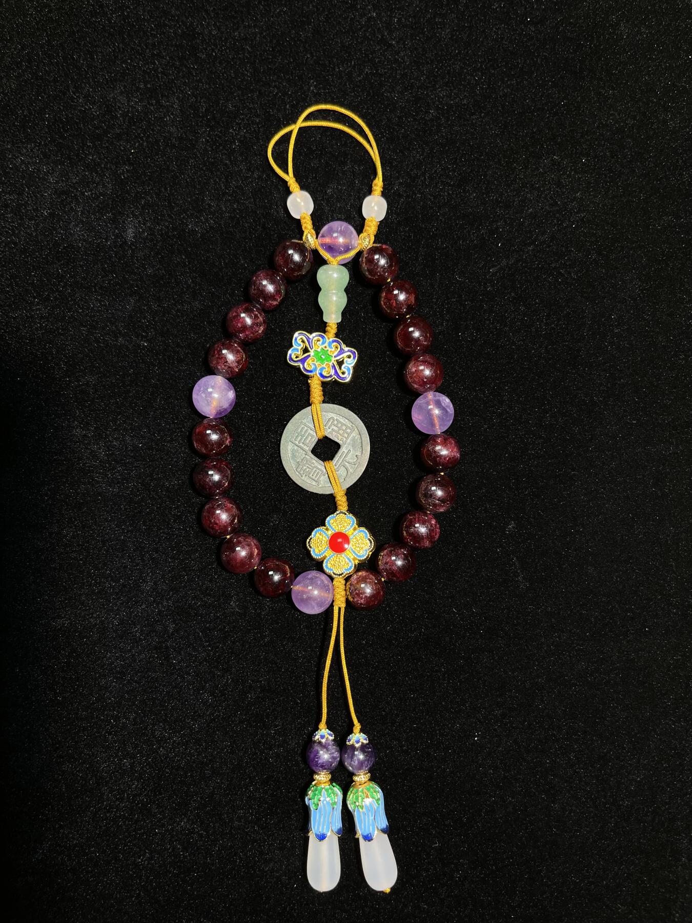 古钱币十八子手持石榴石手串-周元通宝