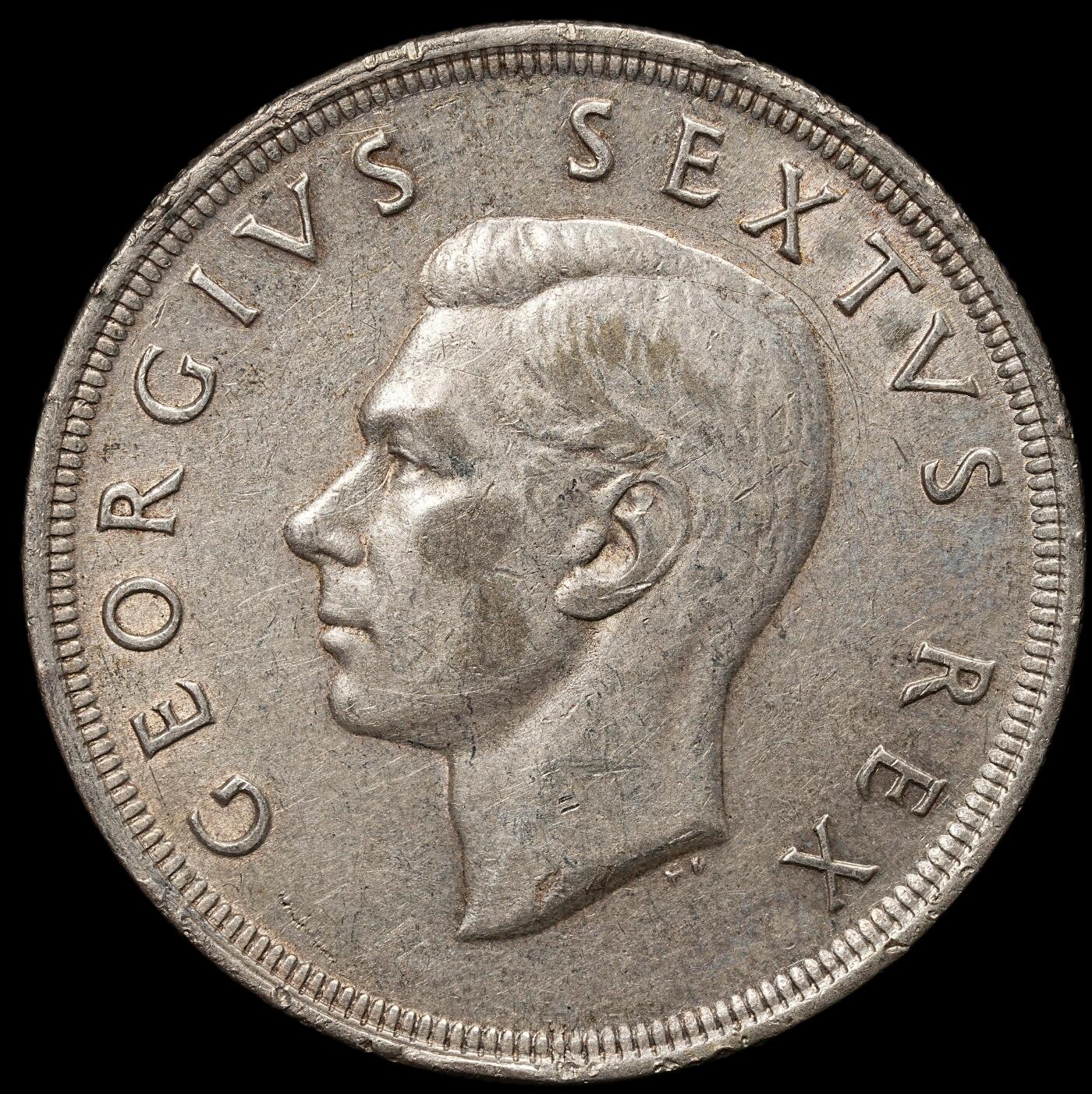 修遠堂世界钱币第106期，请看参拍说明 1952年南非-开普敦发现300周年5先令大银币 28.29g，50%银