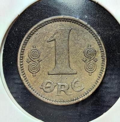 外国优质老铜币银币苏联纪念章，每周六晚九点倒数截拍，满百包邮可寄存，持续收拍 - 丹麦1921年1欧尔铜币，属克里斯蒂安十世时期。正面为国王花押与皇冠，背面是数字 “1” 及北欧旋涡纹饰，见证一战后丹麦货币体系稳定期，是早期丹麦克朗辅币代表。