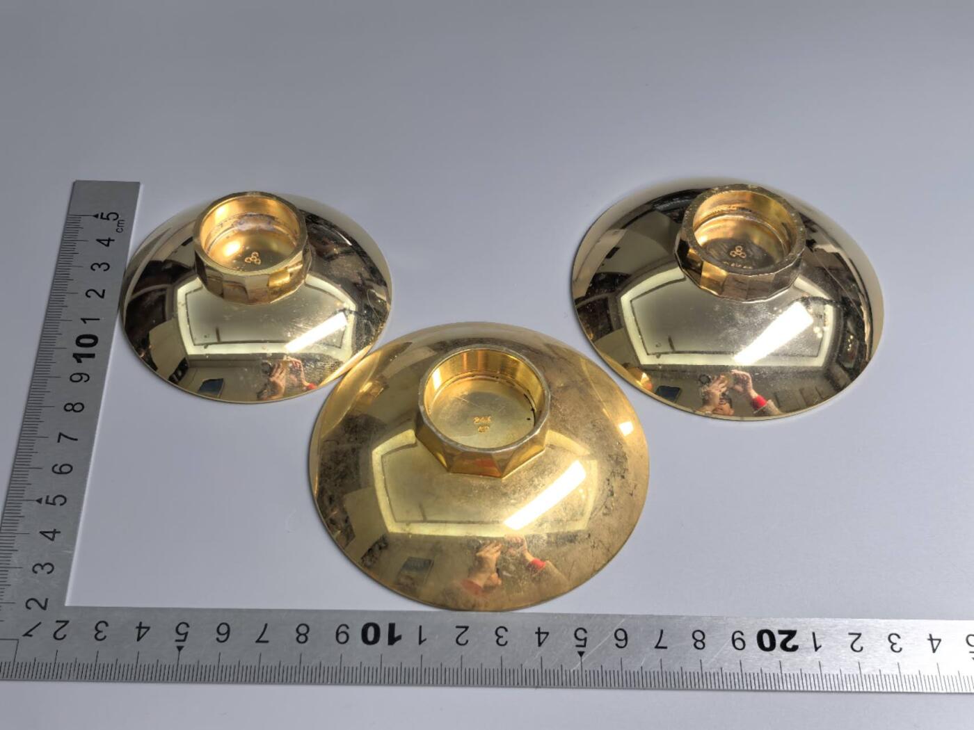 小驴勋章奖章收藏3月7日周六晚六点拍卖（珍爱和平，收藏战争，铭记历史，勿忘国耻，忠党爱国。有偿代拍，送拍规则在简介最后，参拍须阅读规则后再参拍，关系到运费包装发货时效真假辨别等关键信息，拍卖时不再发原图，看大图店主微信码在拍卖店铺介绍里） 24K镀金寿字酒杯一组