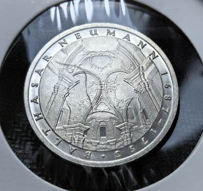 外国优质老铜币银币苏联纪念章，每周六晚九点倒数截拍，满百包邮可寄存，持续收拍 - 西德1978年5马克纪念银币11.2克625银纯银价150元，由斯图加特造币厂（F 标）铸造。为纪念巴洛克建筑师巴尔塔萨・诺伊曼逝世 225 周年，背面图案是其代表作 “十四圣徒朝圣教堂” 内景。