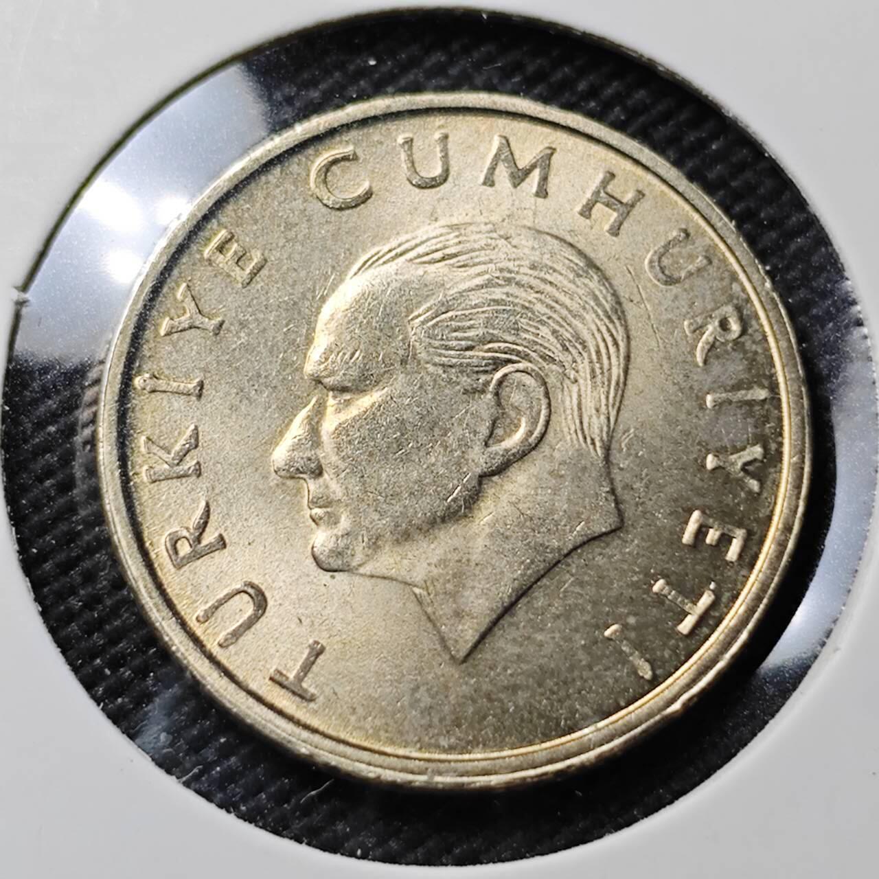 KK钱币收藏小铺   第401期 2月预留时间 周末发货  1999土耳其10BIN里拉