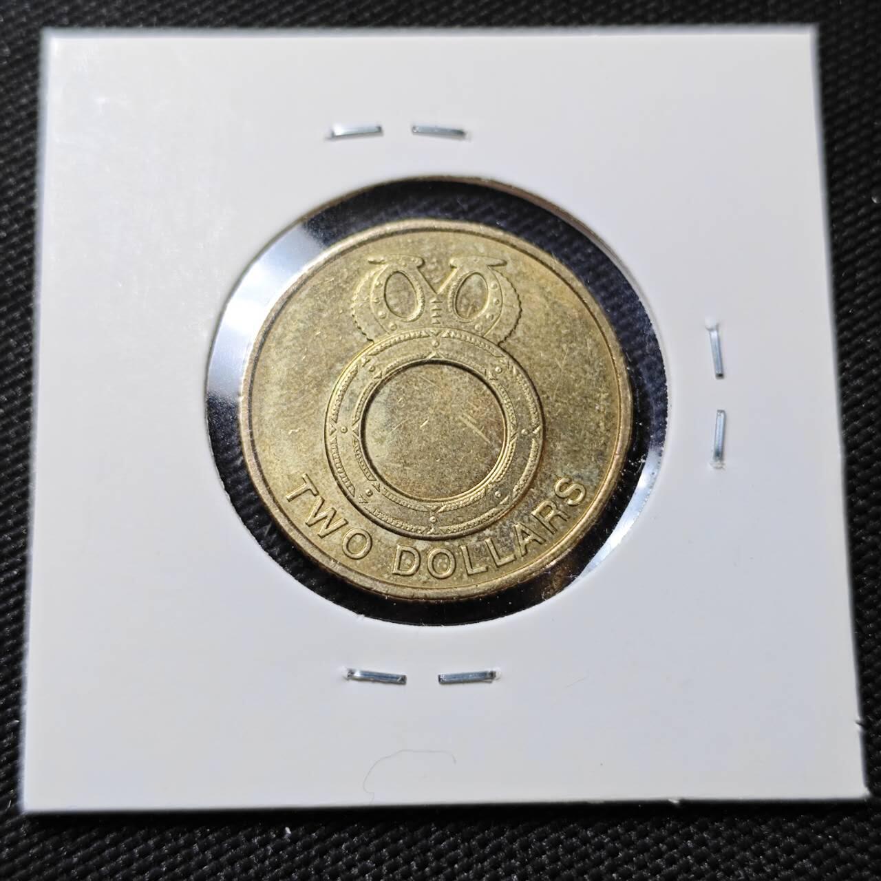 KK钱币收藏小铺   第401期 2月预留时间 周末发货  2012所罗门群岛2元