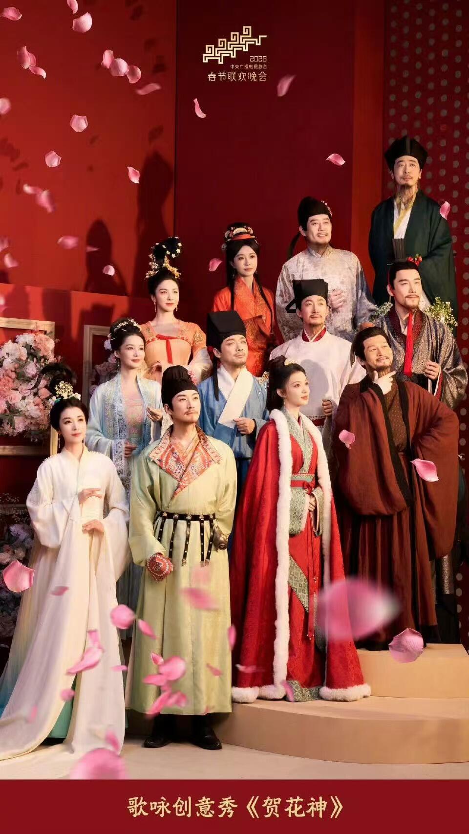 零元拍：雪映丹红，诗魂永铸。2026马年春晚《贺花神》冬月山茶花神刘学义亲签山茶春帖。