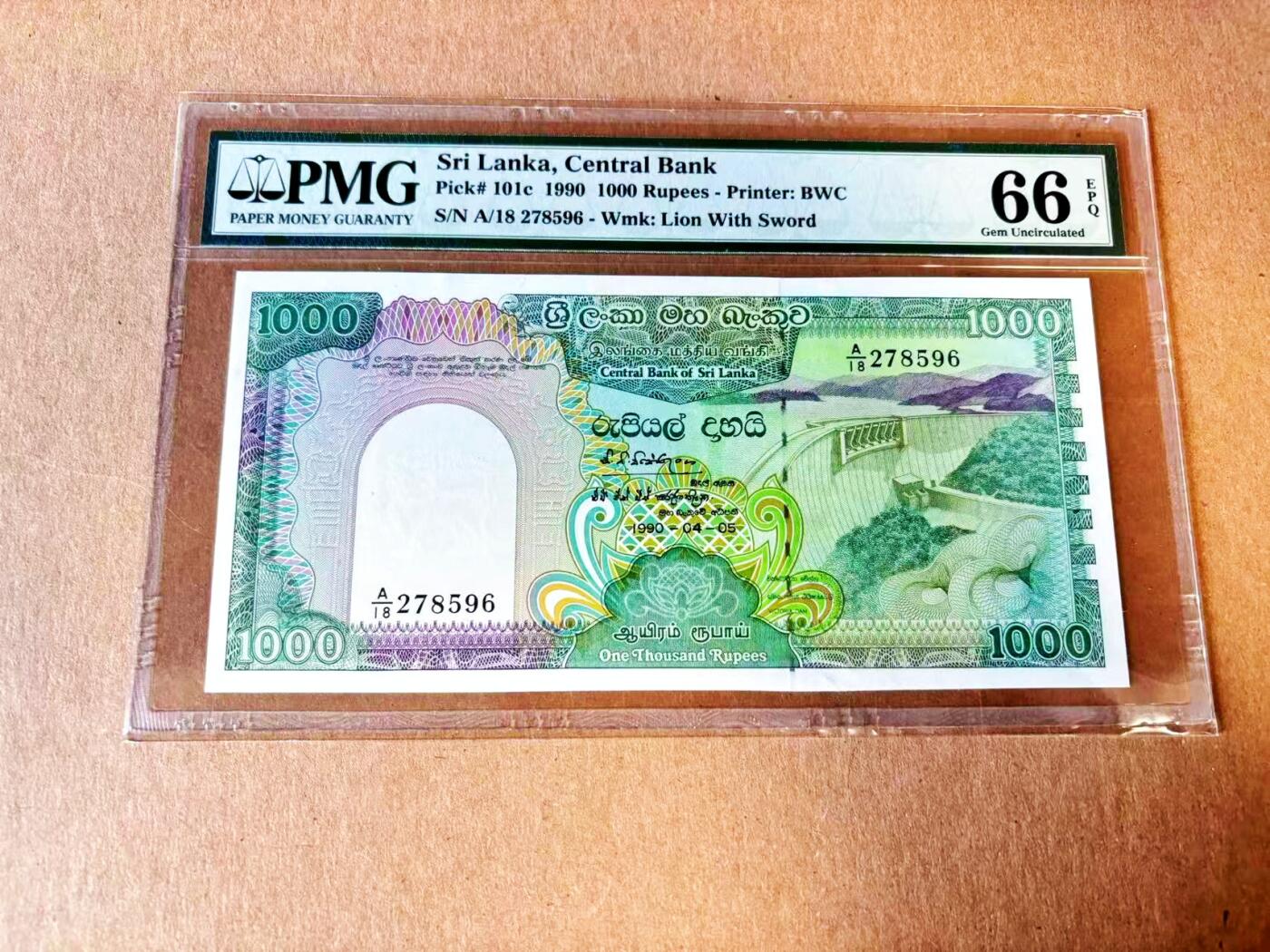  【Blue Auction】世界纸币精拍第791期——18级TOP拍卖/信誉/品质/专业/高效💫 斯里兰卡 1990年1000卢比 BWC出品 孔雀 PMG66EPQ 