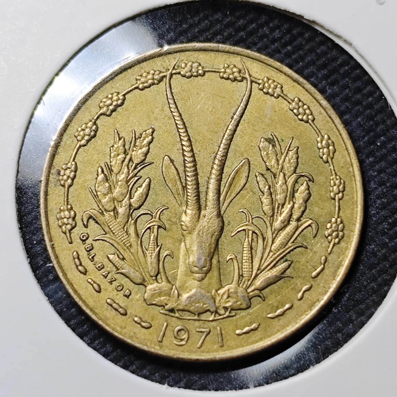 KK钱币收藏小铺   第401期 2月预留时间 周末发货  西非10法郎