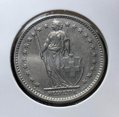 外国优质老铜币银币苏联纪念章，每周六晚九点倒数截拍，满百包邮可寄存，持续收拍 - 瑞士1968年2法郎，正面为象征瑞士的海尔维蒂亚女神立像，环绕 22 颗星代表各州。1848 年瑞士联邦统一币制，1850 年确立法郎体系，1874 年启用此站像设计。