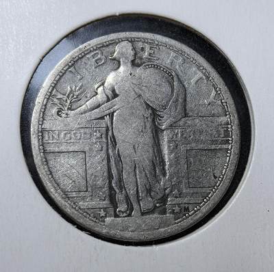 外国优质老铜币银币苏联纪念章，每周六晚九点倒数截拍，满百包邮可寄存，持续收拍 - 美国1917年站姿自由女神 25 美分银币，由雕塑家麦克尼尔设计，正面为持盾与橄榄枝的自由女神，背面是飞鹰。因原设计露胸，1917 年改为锁子甲遮挡；1925 年又将年份下沉防磨损，1932 年被华盛顿 25 美分取代。