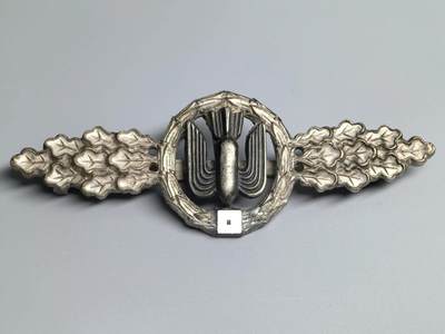 小驴勋章奖章收藏3月7日周六晚六点拍卖（珍爱和平，收藏战争，铭记历史，勿忘国耻，忠党爱国。有偿代拍，送拍规则在简介最后，参拍须阅读规则后再参拍，关系到运费包装发货时效真假辨别等关键信息，拍卖时不再发原图，看大图店主微信码在拍卖店铺介绍里） - 得三银级空军重型、中型和俯冲轰炸机勋饰，铜合金镀银，万字符号后焊（原来万字被磨掉了）