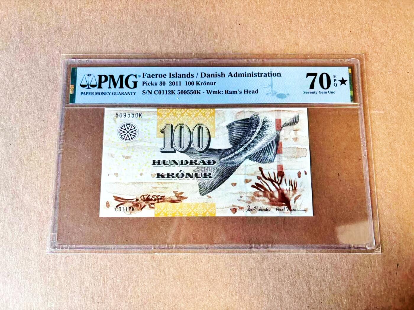  【Blue Auction】世界纸币精拍第791期——18级TOP拍卖/信誉/品质/专业/高效💫 【无47 冠军分】法罗群岛 2011年100克朗 PMG70EPQ星星 满分