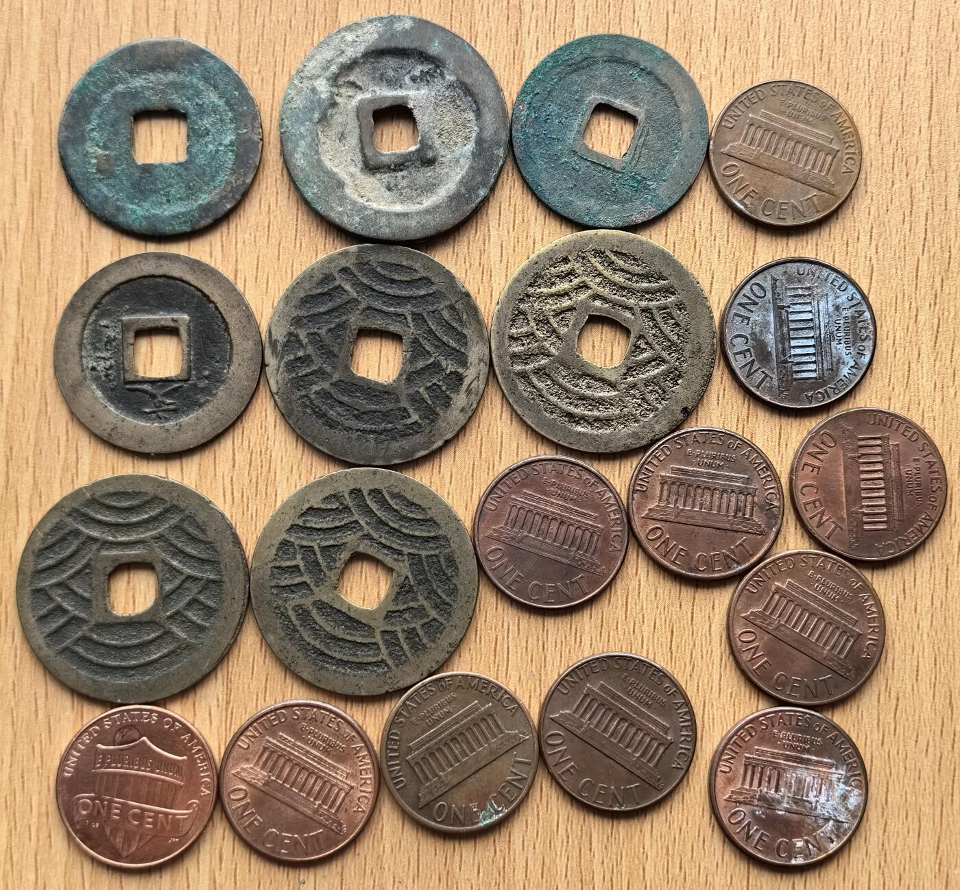 外国优质老铜币银币苏联纪念章，每周六晚九点倒数截拍，满百包邮可寄存，持续收拍 方孔币及美国壹分一堆，有好品种