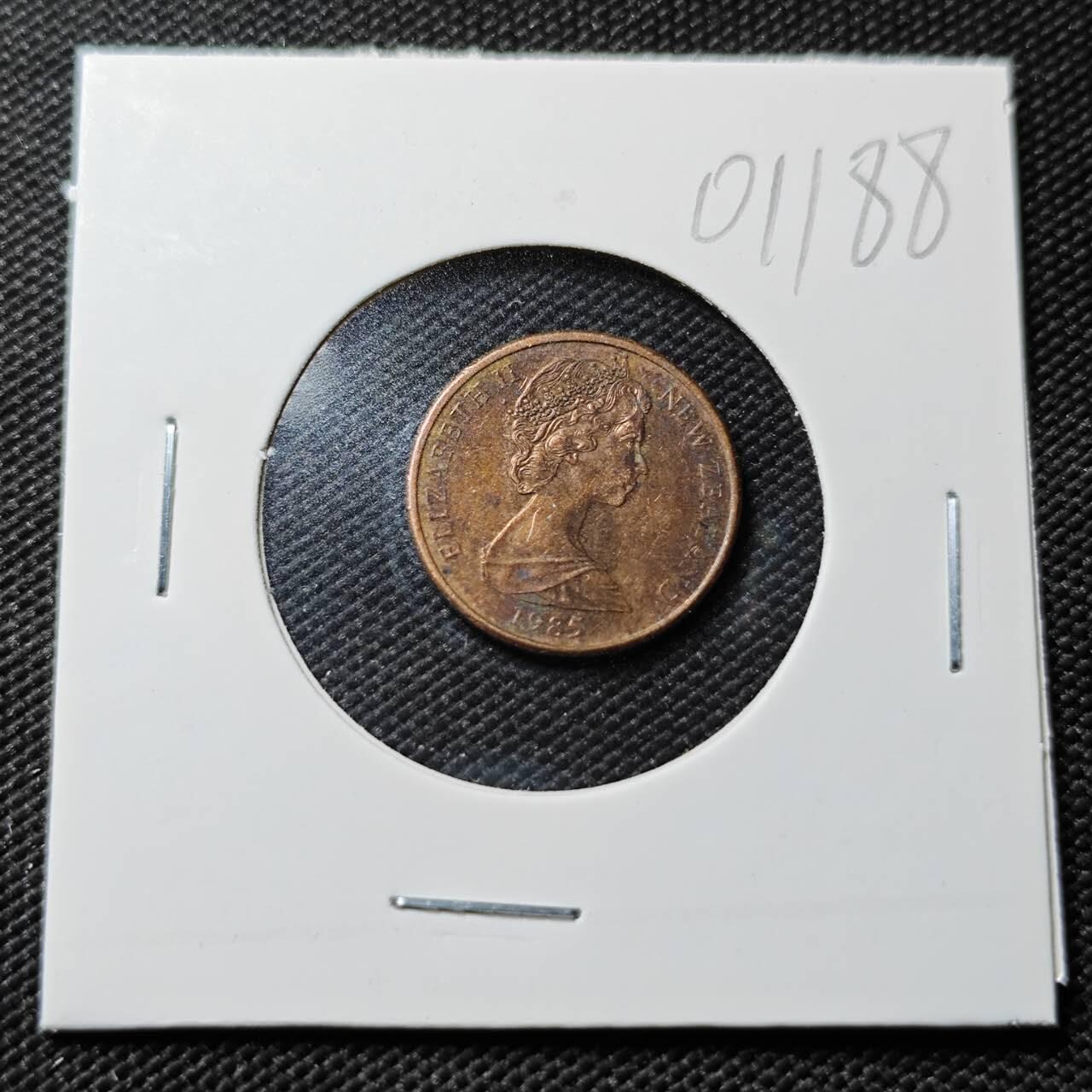 KK钱币收藏小铺   第401期 2月预留时间 周末发货  1965新西兰1元铜币 浅雕版 加拿大代铸