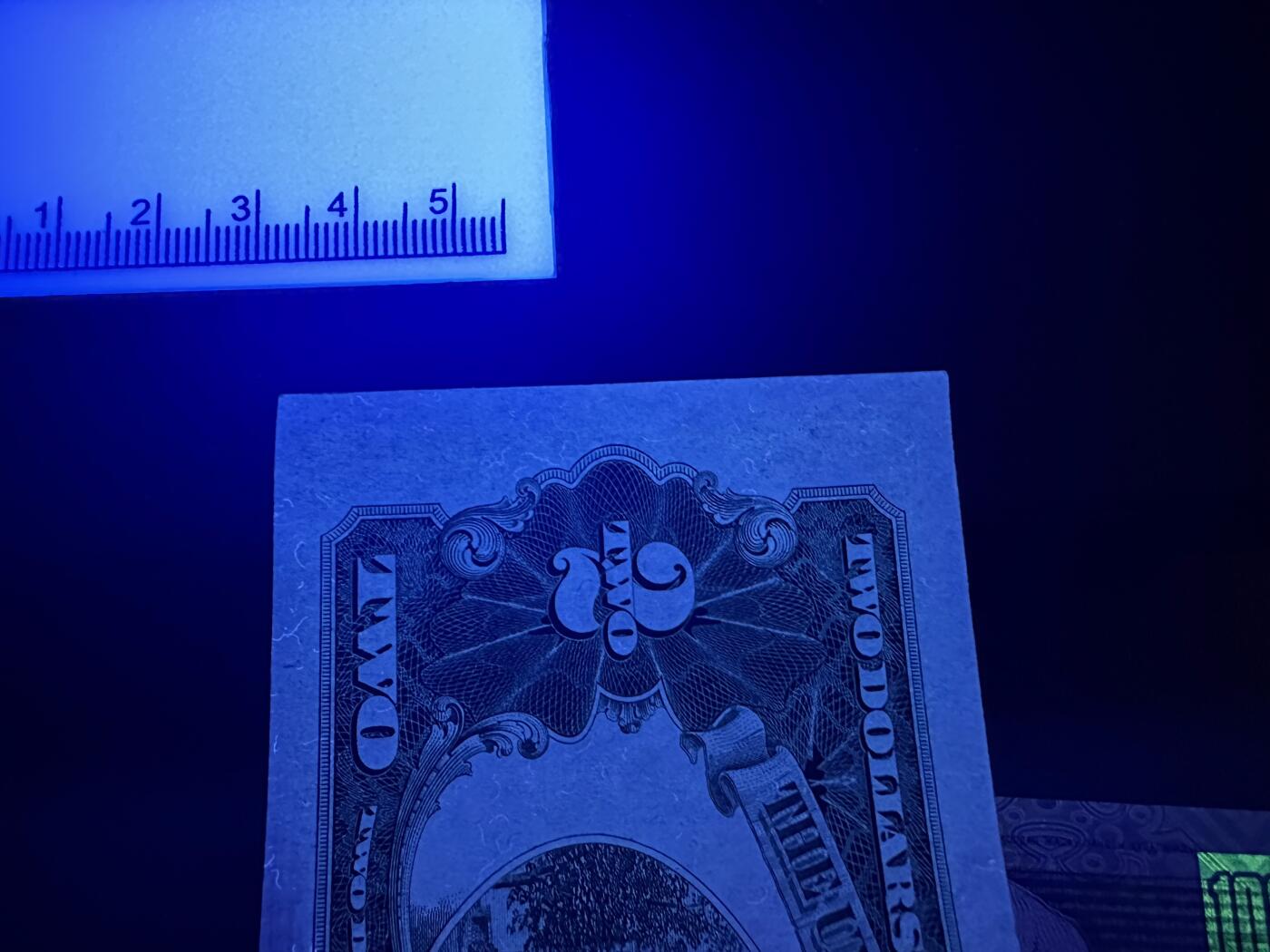 《外钞收藏家》第六百一十五期（畅拍场）（长期征集拍品、欢迎藏友们联系合作） 1928年美国2美元 红库印 UNC-