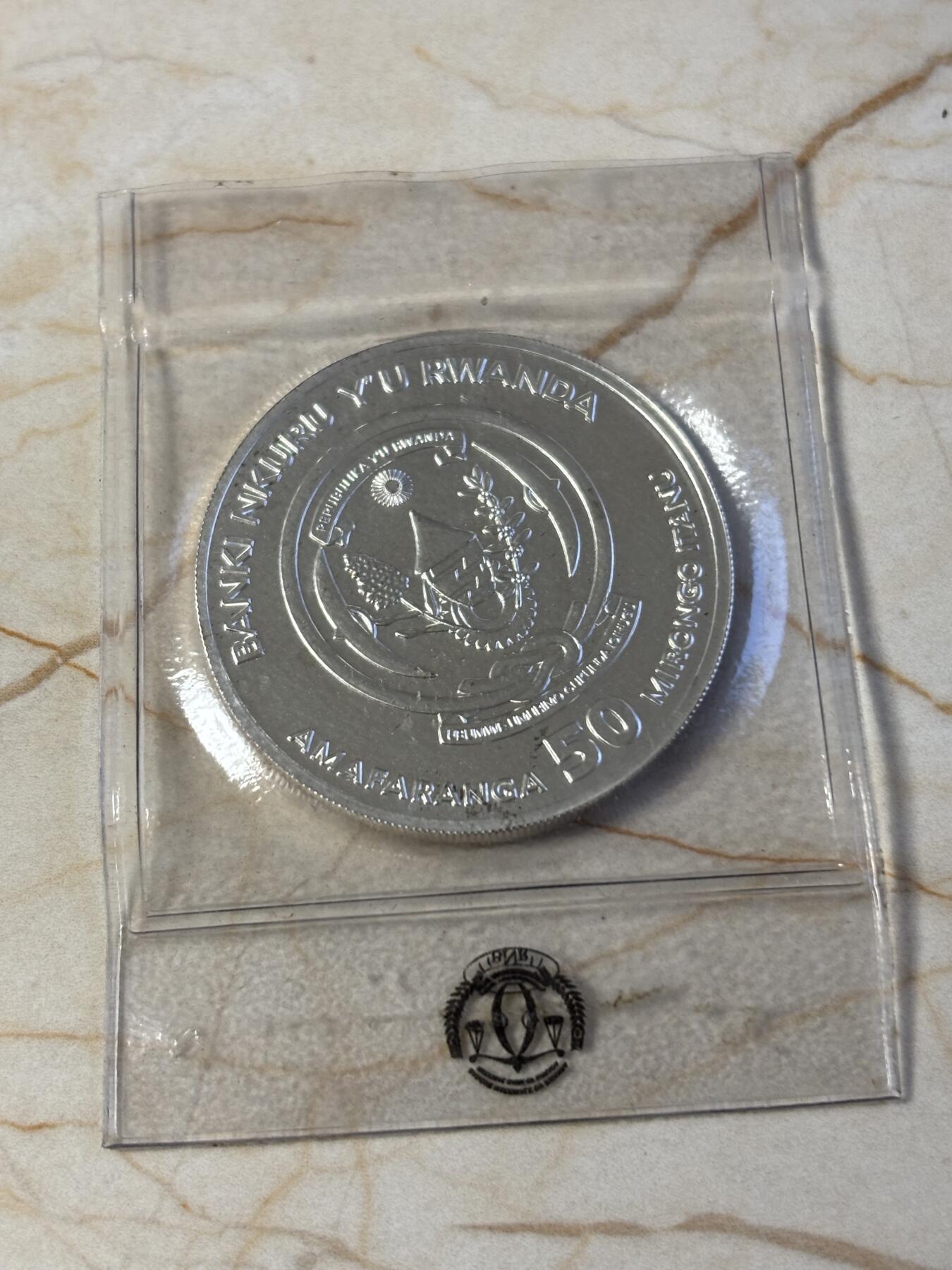 第192期拍卖 卢旺达2014年非洲野生动物系列7黑斑羚1盎司银币，999银