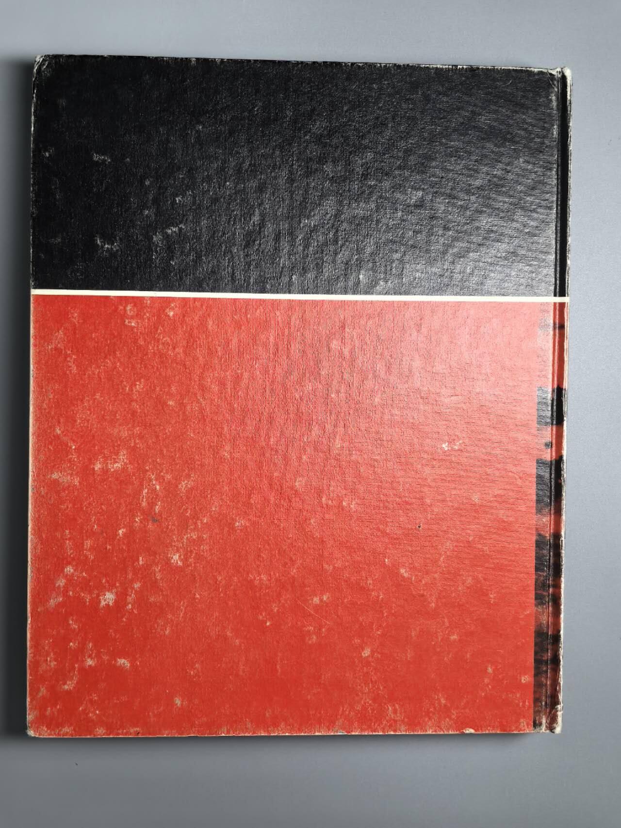 小驴勋章奖章收藏3月7日周六晚六点拍卖（珍爱和平，收藏战争，铭记历史，勿忘国耻，忠党爱国。有偿代拍，送拍规则在简介最后，参拍须阅读规则后再参拍，关系到运费包装发货时效真假辨别等关键信息，拍卖时不再发原图，看大图店主微信码在拍卖店铺介绍里） 第二次世界大战纪实大画册 全三册 完整一套，1979 年出版 印刷精良 全重约四公斤，图文并茂介绍了二战的全过程，海量二战各个战场的老照片