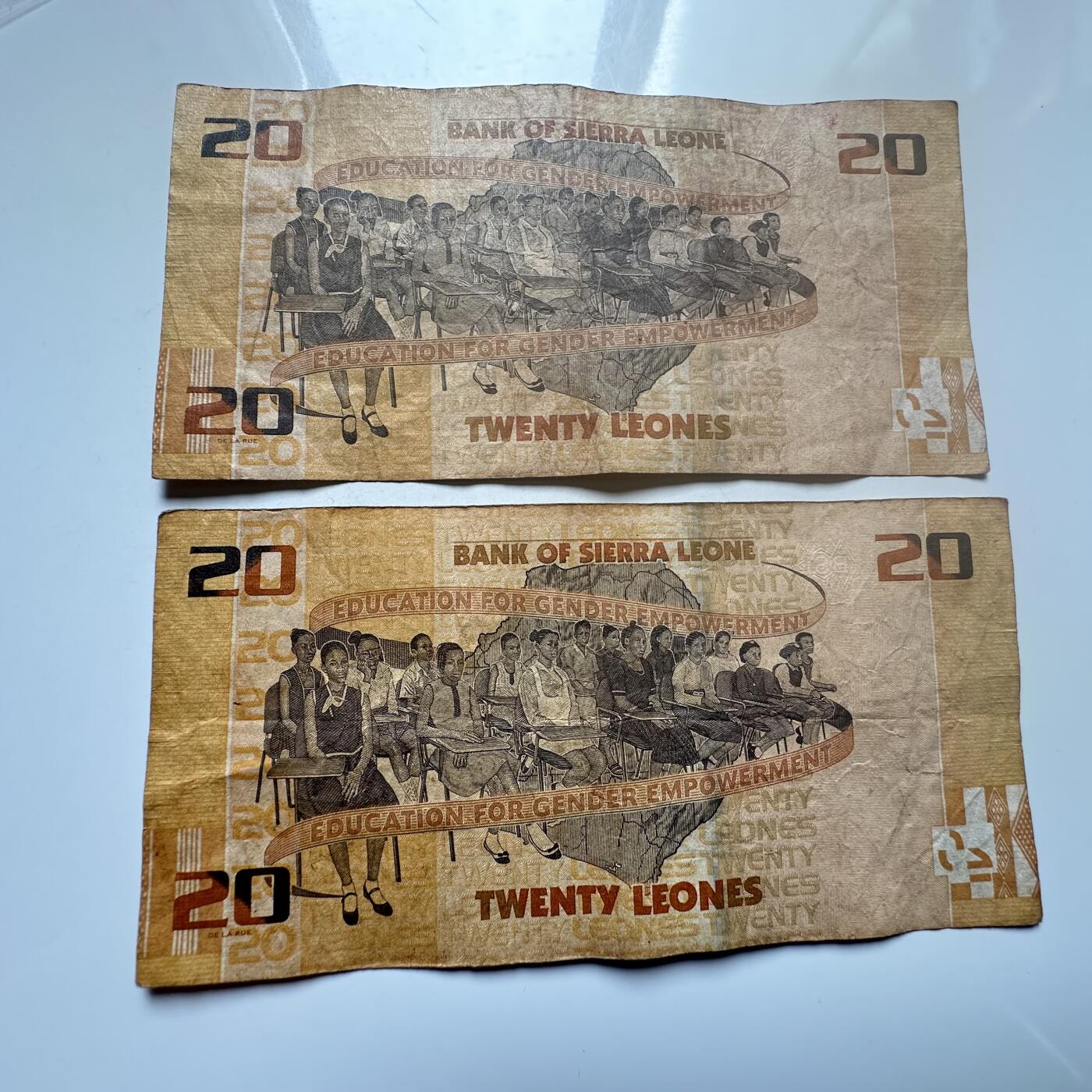 🌹外币初藏🌹🐯2026年第25场  每周二四六晚8️⃣点 接代拍 塞拉利昂2022年20利昂 2张--9