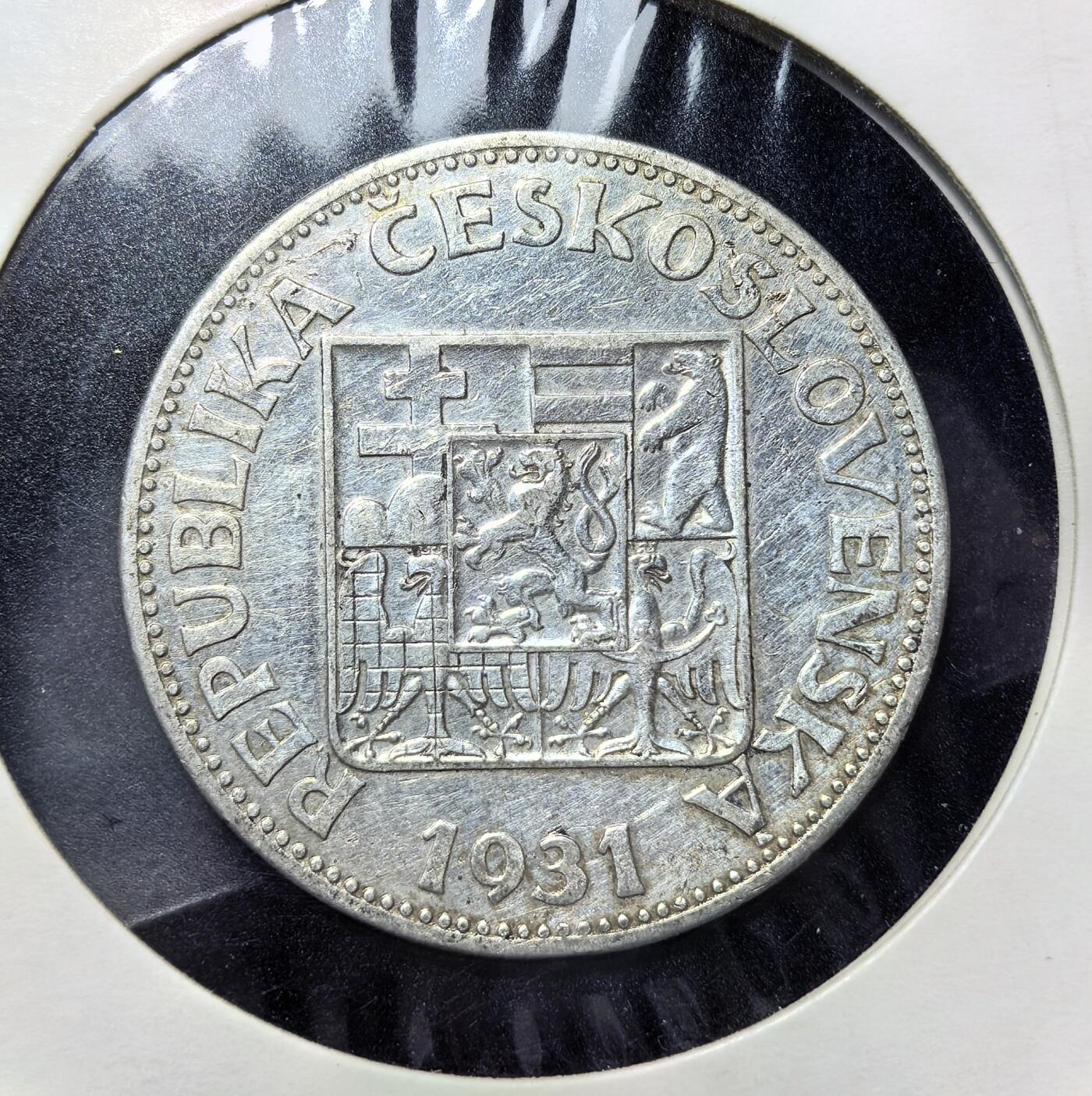 外国优质老铜币银币苏联纪念章，每周六晚九点倒数截拍，满百包邮可寄存，持续收拍 捷克斯洛伐克1931年 10 克朗银币700克500银纯银价150元。币面刻有国徽，背面为象征劳作与生机的坐像与椴树，是该国早期稳定货币体系的见证，后随二战爆发逐步退出流通。