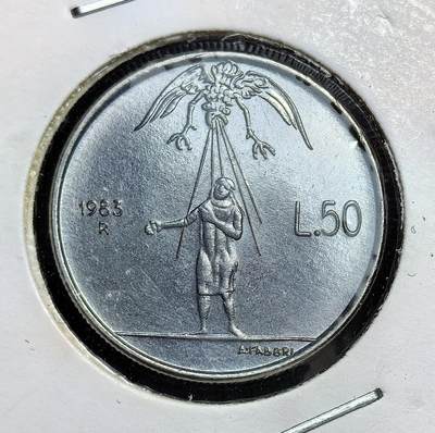 外国优质老铜币银币苏联纪念章，每周六晚九点倒数截拍，满百包邮可寄存，持续收拍 - 圣马力诺1983年反战50里拉纪念币。币面 “普罗米修斯” 图案寓意文明进步，彼时圣马力诺为微型共和国，经济以旅游、造币为特色，此币是其独立货币体系与文化象征的体现。