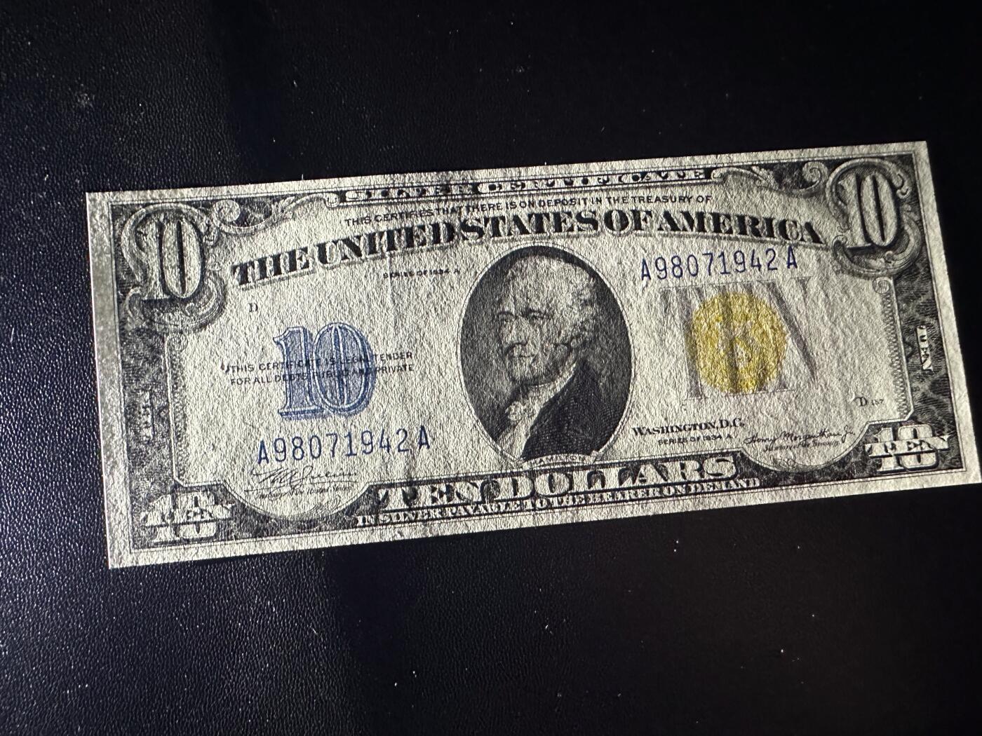 《外钞收藏家》第六百一十五期（畅拍场）（长期征集拍品、欢迎藏友们联系合作） 1934年美国10美元 北非券 非全新 品相如图