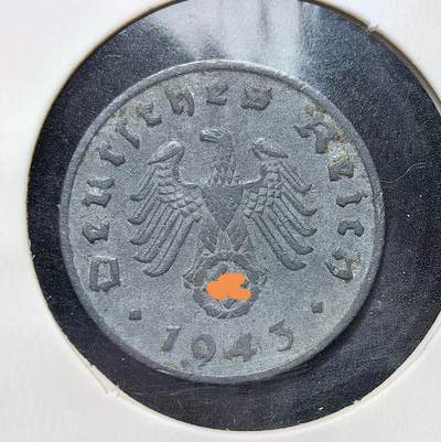 外国优质老铜币银币苏联纪念章，每周六晚九点倒数截拍，满百包邮可寄存，持续收拍 - 纳粹德国1943年1帝国芬尼，属二战战时应急货币。因铜、镍等金属被征用为军工，改用廉价锌铸造，币面饰有帝国鹰徽与万字符号，是第三帝国后期物资匮乏、货币贬值的历史见证。