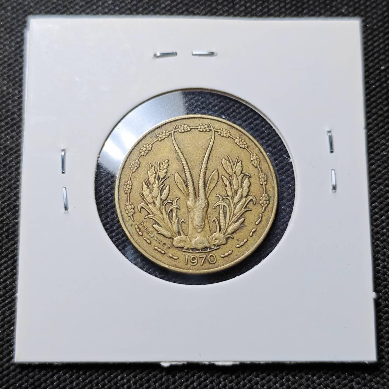 KK钱币收藏小铺   第401期 2月预留时间 周末发货  1970西非10法郎