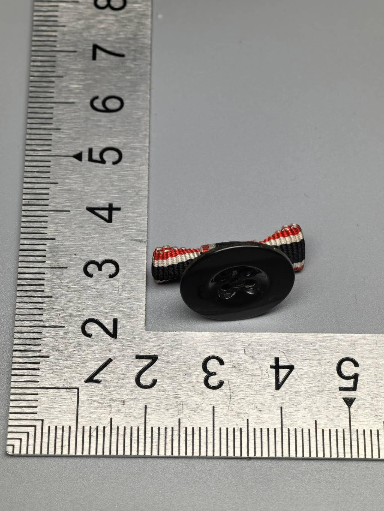 小驴勋章奖章收藏3月7日周六晚六点拍卖（珍爱和平，收藏战争，铭记历史，勿忘国耻，忠党爱国。有偿代拍，送拍规则在简介最后，参拍须阅读规则后再参拍，关系到运费包装发货时效真假辨别等关键信息，拍卖时不再发原图，看大图店主微信码在拍卖店铺介绍里） 二级战功勋章略章