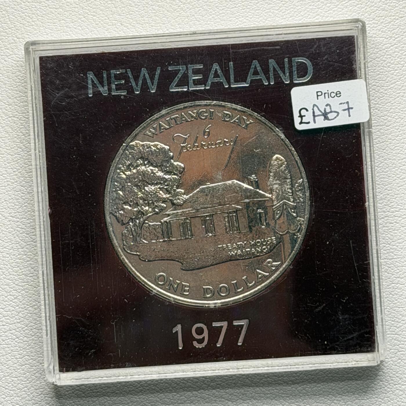 ＜星葵🌻钱币社＞硬币场·第71期·3月10日发货 新西兰1977年女王登基银禧和怀唐伊日盒装1元克朗型纪念币