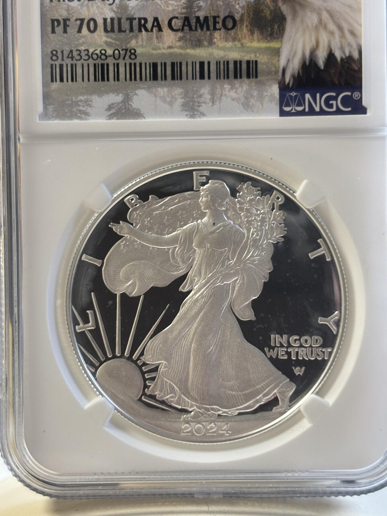 第192期拍卖 美国2024年鹰洋1盎司行走女神精制纪念银币NGC-PF70首，1盎司，999银，