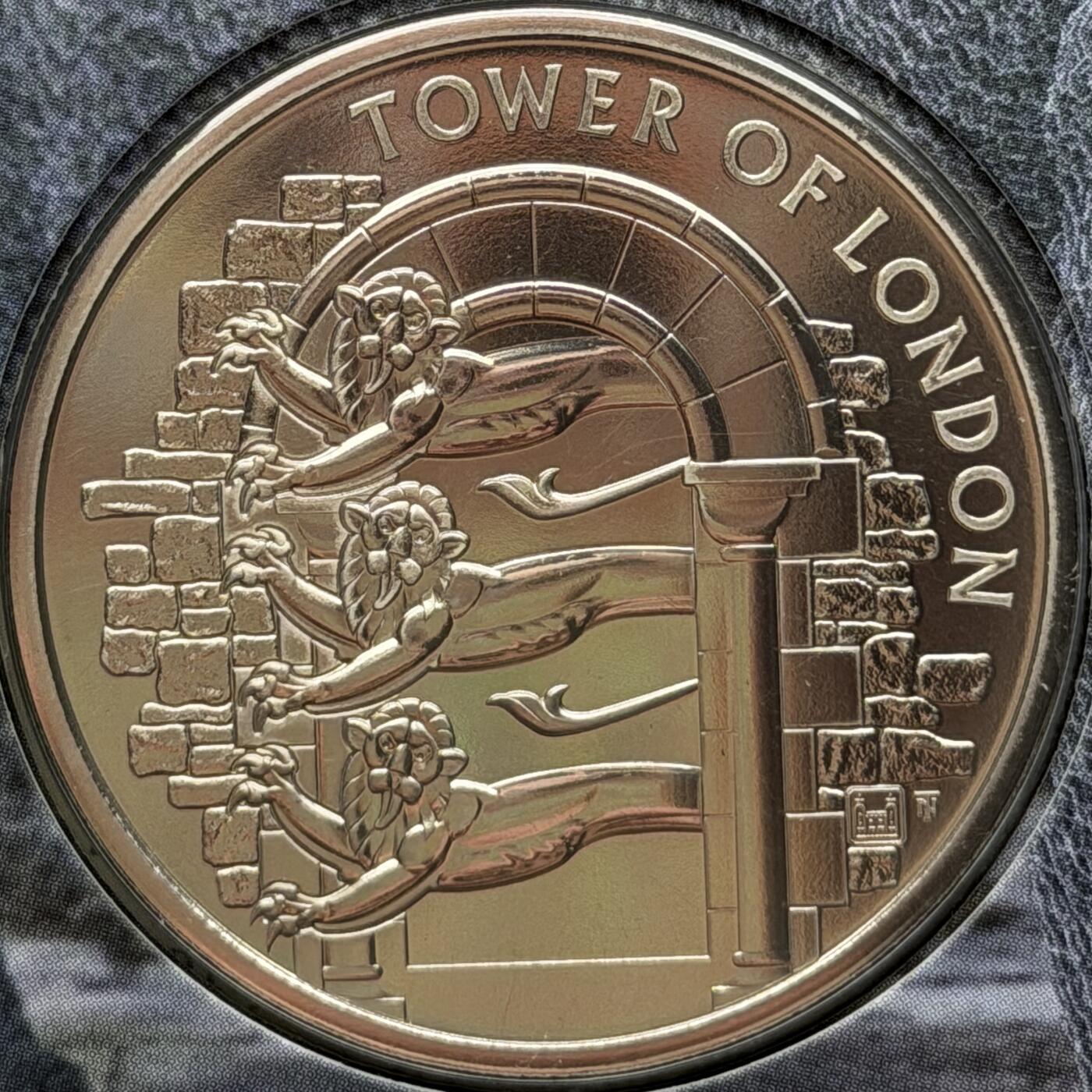 ＜星葵🌻钱币社＞硬币场·第71期·3月10日发货 〈发行量13996〉英国2020年伦敦塔·皇家动物园卡装5镑克朗型纪念币