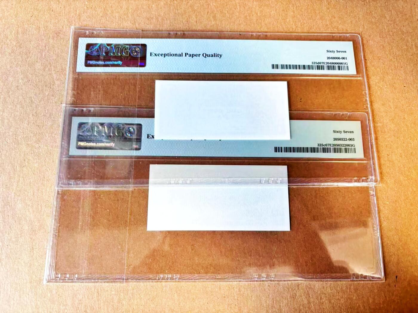  【Blue Auction】世界纸币精拍第791期——18级TOP拍卖/信誉/品质/专业/高效💫 【一组2张 不同签名】香港 1981-92年1分 大冠女王 PMG67EPQ 