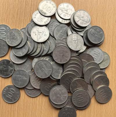 外国优质老铜币银币苏联纪念章，每周六晚九点倒数截拍，满百包邮可寄存，持续收拍 - 韩国李舜臣100 韩元100枚，以纪念其在壬辰倭乱中的功绩，同时也象征韩国经济发展与民族精神。