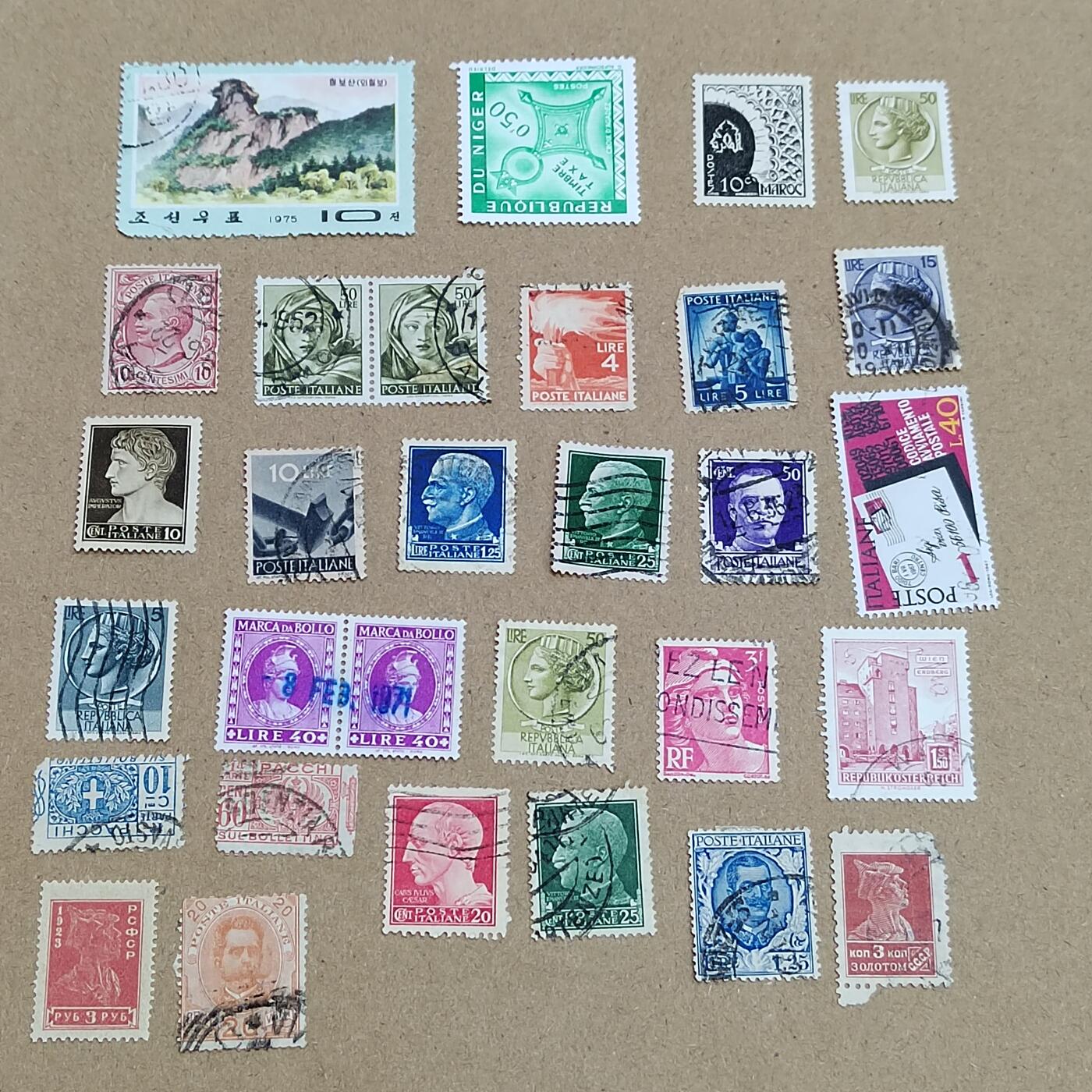 PCAI钱币  7-770  钱币纪念章邮票小专场 外国邮票一组