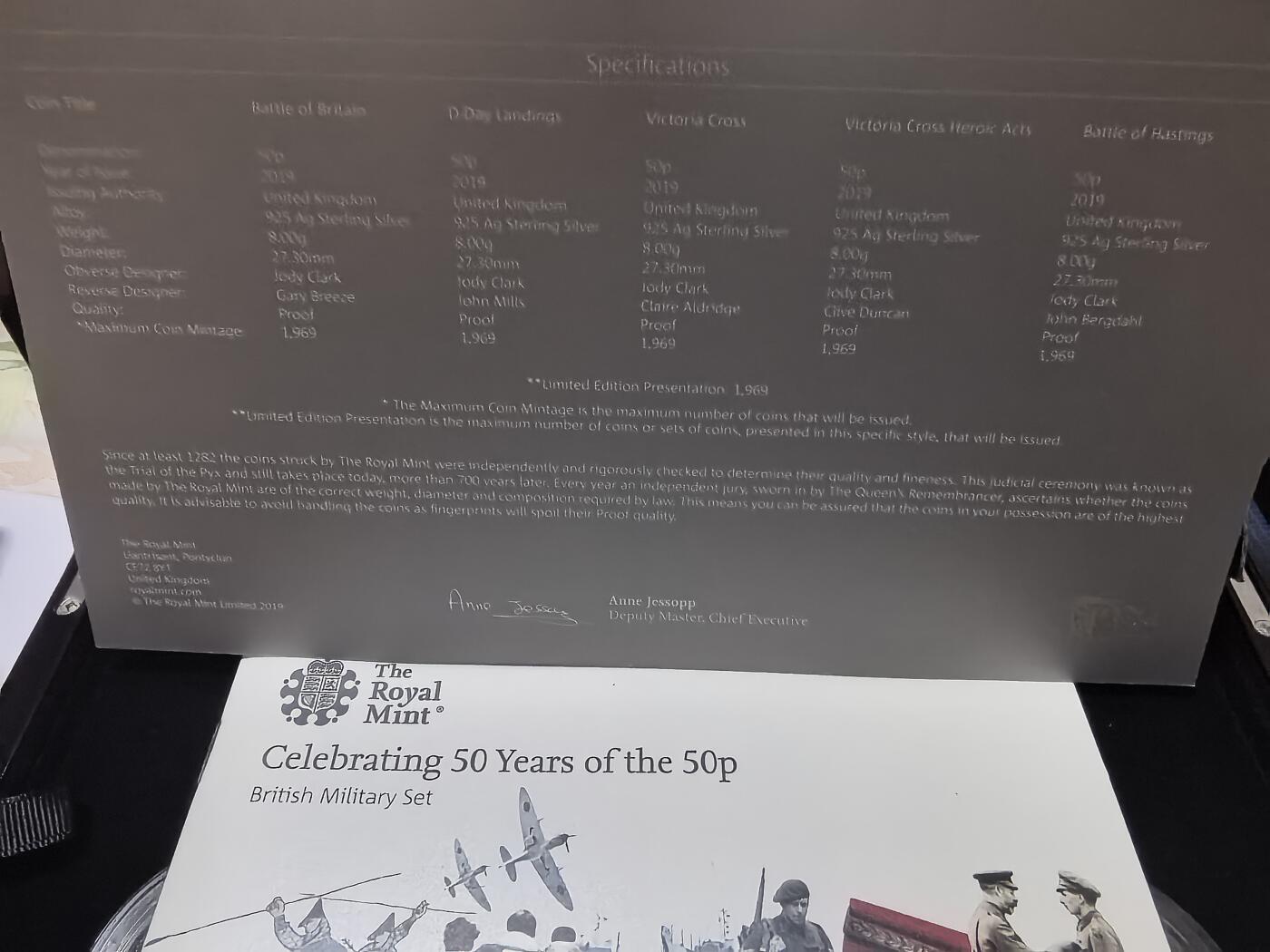 长老汇马年精选第七场拍卖 2019英国50便士发行50周年5枚精制银币套装，军事版版，钢琴烤漆木盒，1969套（2）