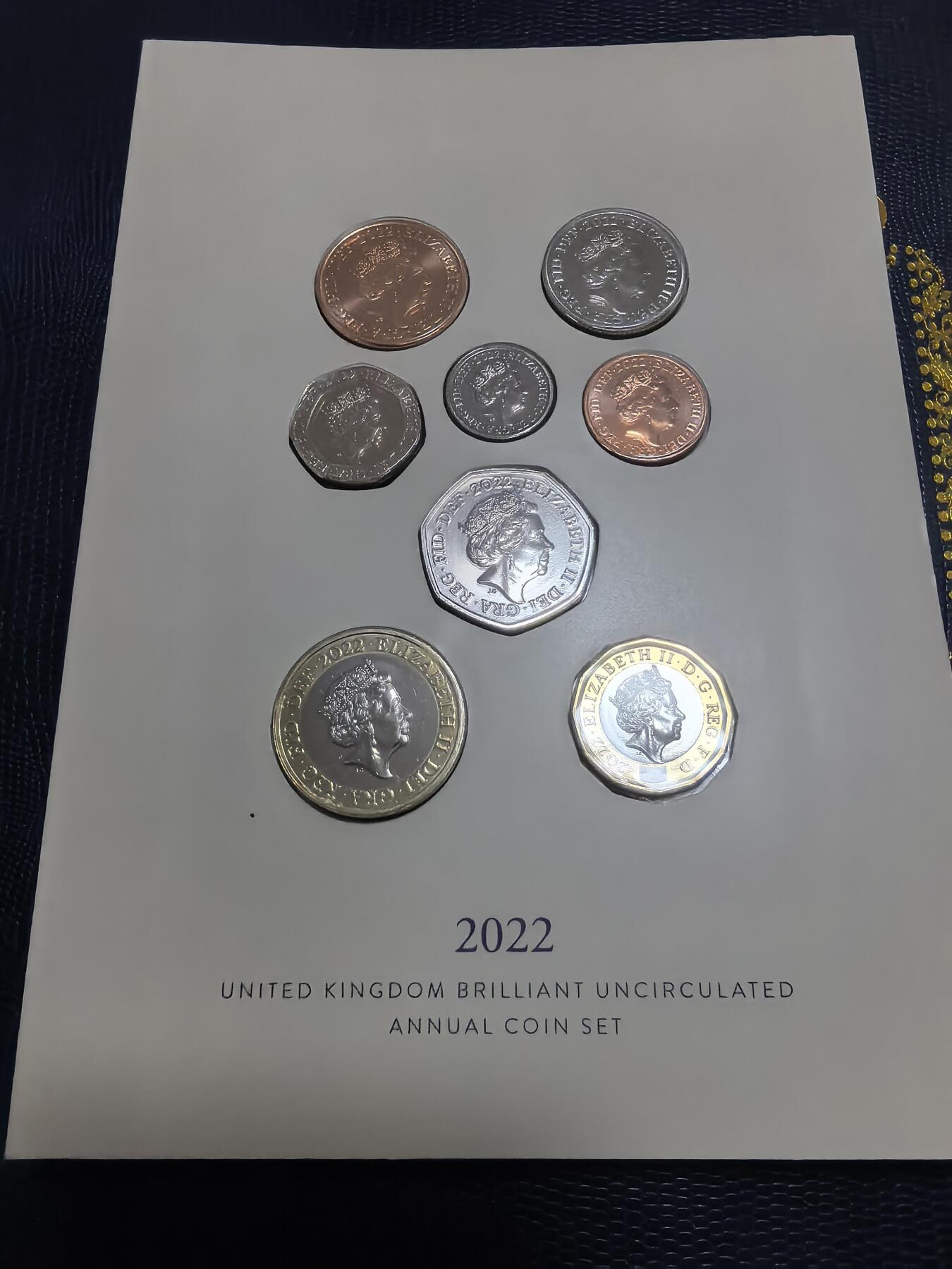 长老汇马年精选第七场拍卖 2022英国13枚普制套币卡装（1）