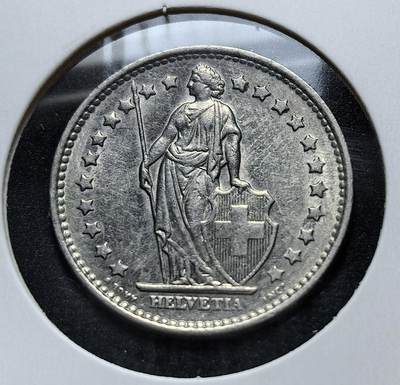 外国优质老铜币银币苏联纪念章，每周六晚九点倒数截拍，满百包邮可寄存，持续收拍 - 瑞士联邦1968年1 法郎流通币，设计源自 19 世纪，正面海尔维蒂亚女神为瑞士国家象征，背面花环象征和平与繁荣，延续百年经典版式，是瑞士货币文化的缩影。