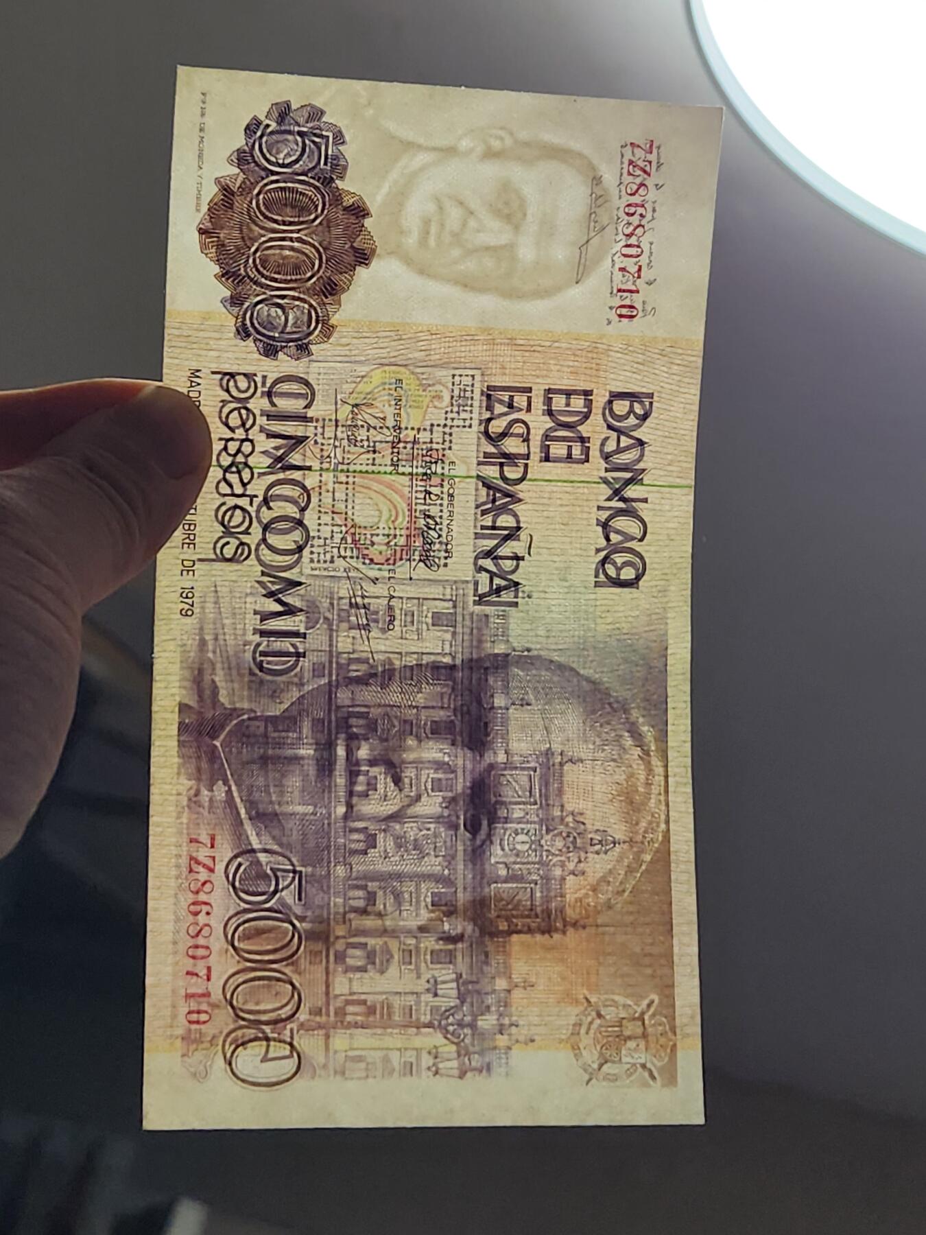 3月6号晚上8点 外国纸币自动截拍第35场 西班牙5000几乎全新