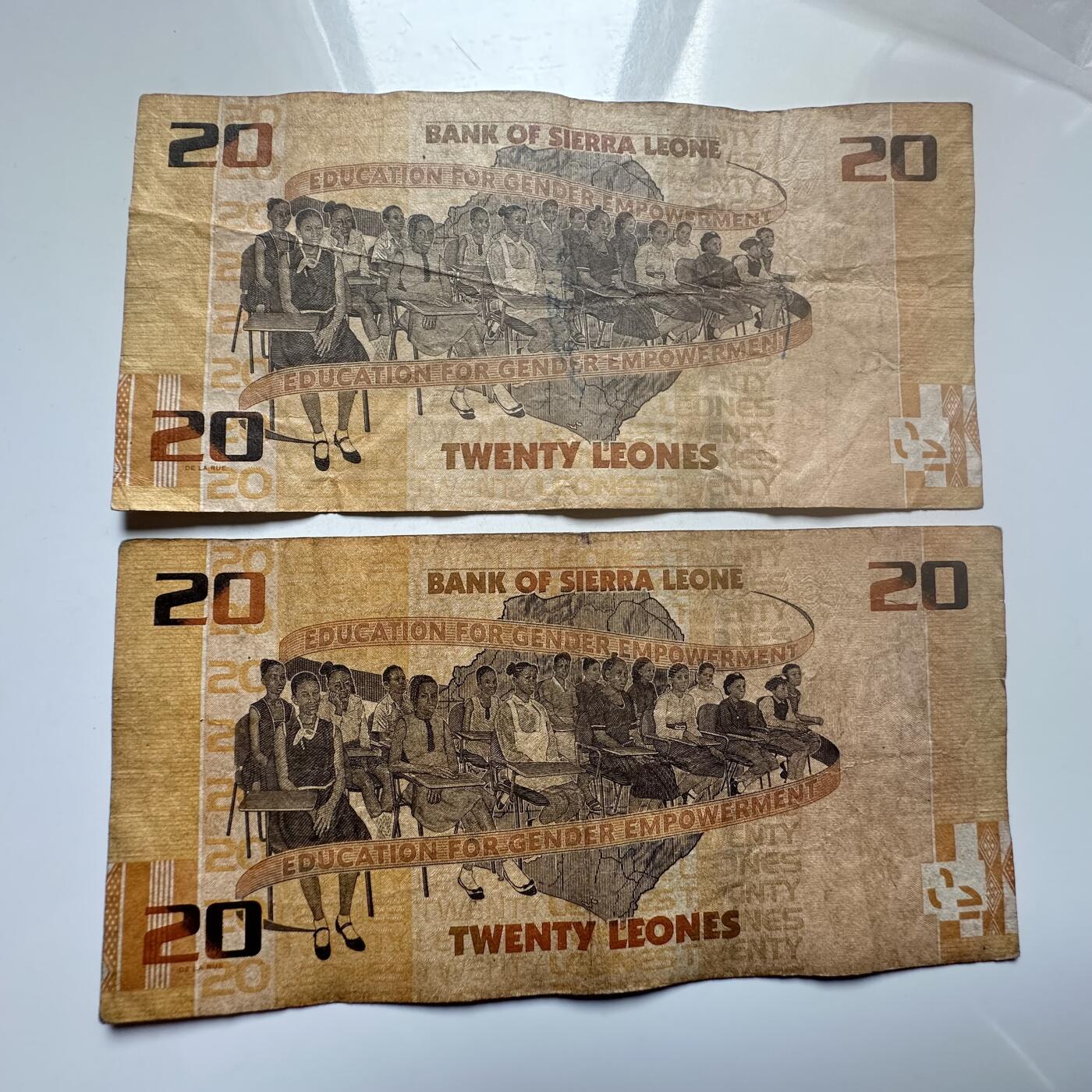 🌹外币初藏🌹🐯2026年第25场  每周二四六晚8️⃣点 接代拍 塞拉利昂2022年20利昂 2张--3