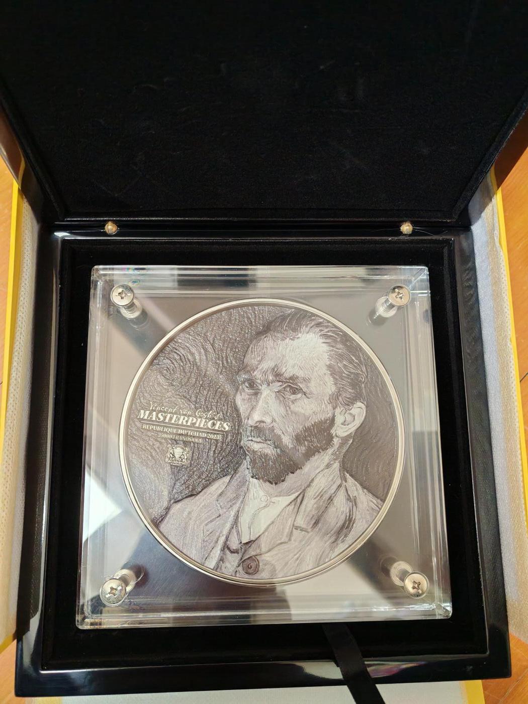 长老汇马年精选第七场拍卖 2023乍得梵高四幅画5盎司999银38盎司999铜25000法郎仿佛高浮雕币，盒证全，199枚
