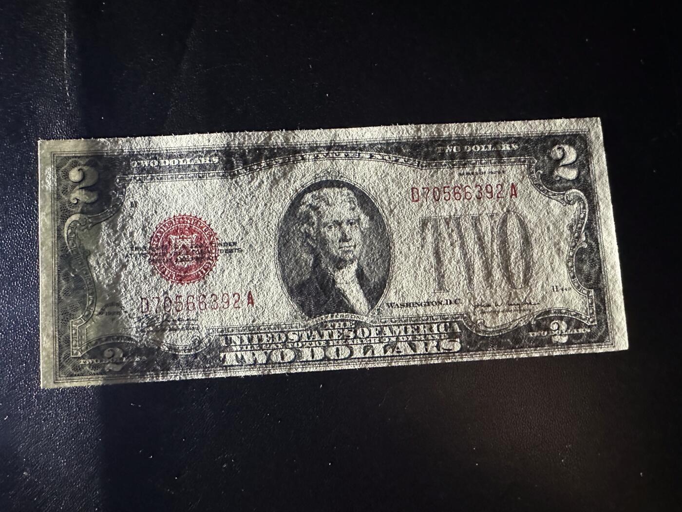 《外钞收藏家》第六百一十五期（畅拍场）（长期征集拍品、欢迎藏友们联系合作） 1928年美国2美元 红库印 UNC-