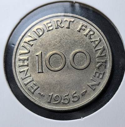 外国优质老铜币银币苏联纪念章，每周六晚九点倒数截拍，满百包邮可寄存，持续收拍 - 法占德国萨尔保护区1955年100法郎。二战后萨尔由法国管制，1954-1955 年铸行萨尔法郎，与法国法郎等值流通。1957 年萨尔并入西德，1959 年该币被德国马克取代，是德法边境特殊历史的见证。