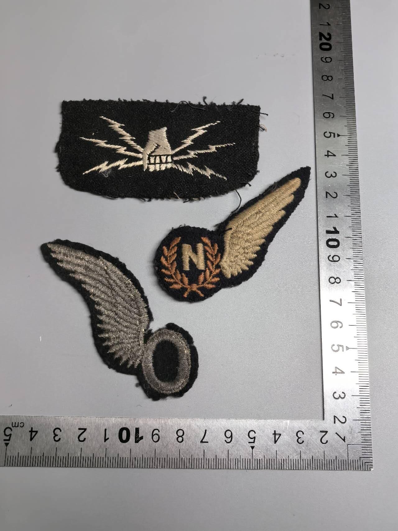 小驴勋章奖章收藏3月7日周六晚六点拍卖（珍爱和平，收藏战争，铭记历史，勿忘国耻，忠党爱国。有偿代拍，送拍规则在简介最后，参拍须阅读规则后再参拍，关系到运费包装发货时效真假辨别等关键信息，拍卖时不再发原图，看大图店主微信码在拍卖店铺介绍里）