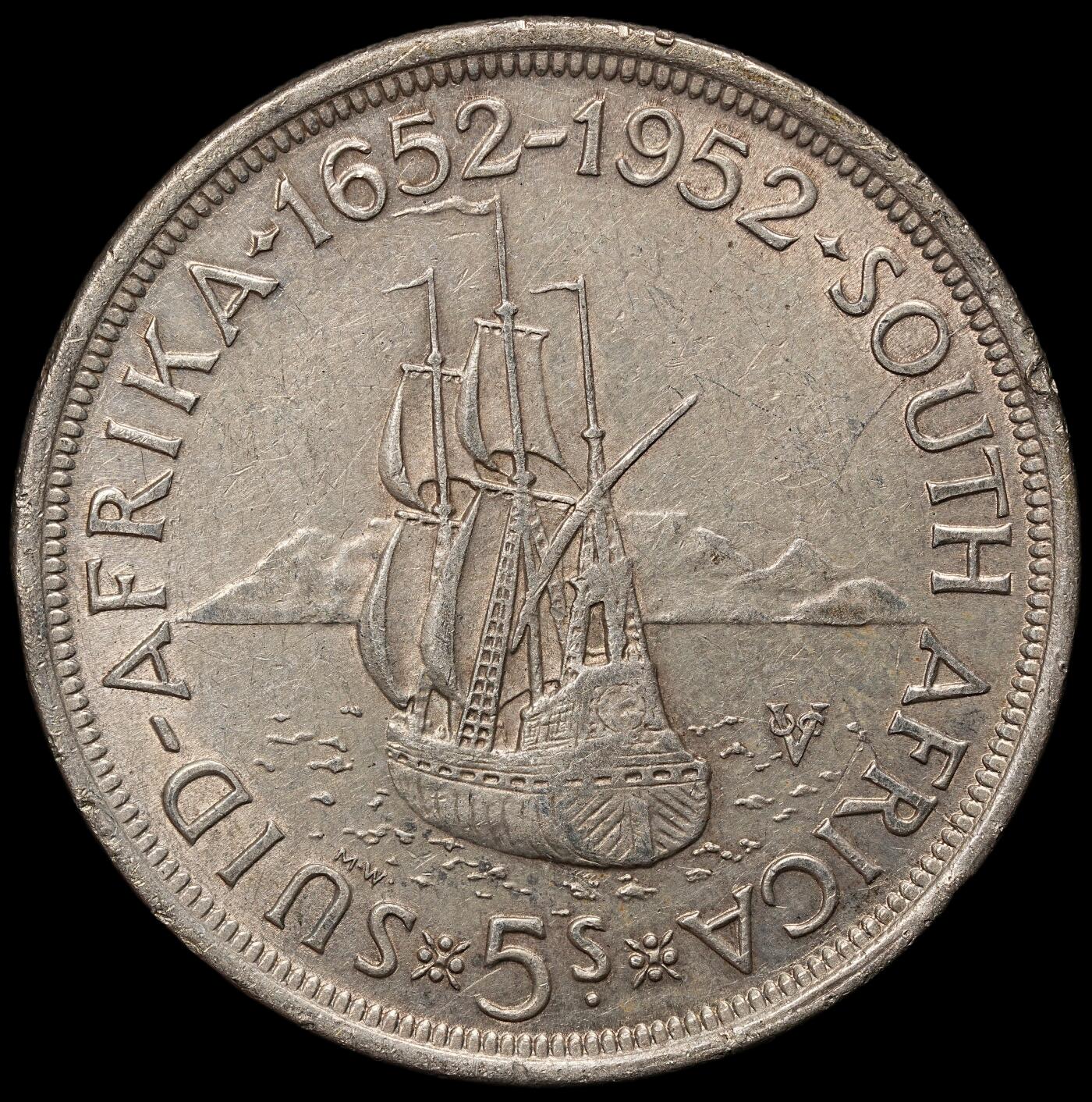 修遠堂世界钱币第106期，请看参拍说明 1952年南非-开普敦发现300周年5先令大银币 28.29g，50%银