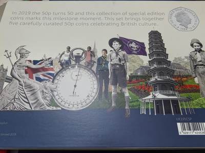 长老汇马年精选第七场拍卖 - 2019英国50便士发行50周年5枚精制银币套装，文化版，钢琴烤漆木盒，1969套，含稀缺的邱园中国塔50便士，灵感来自于南京大报恩寺塔