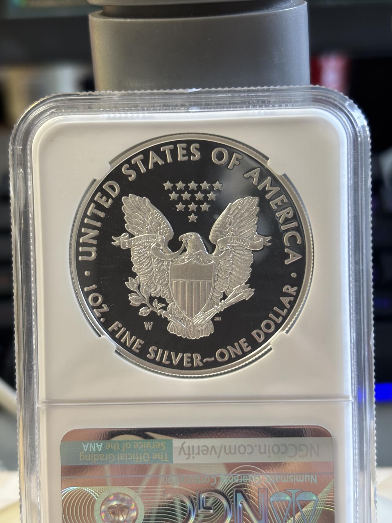 第192期拍卖 美国2021年鹰洋1盎司行走女神精制纪念银币NGC-PF70首，1盎司，999银，