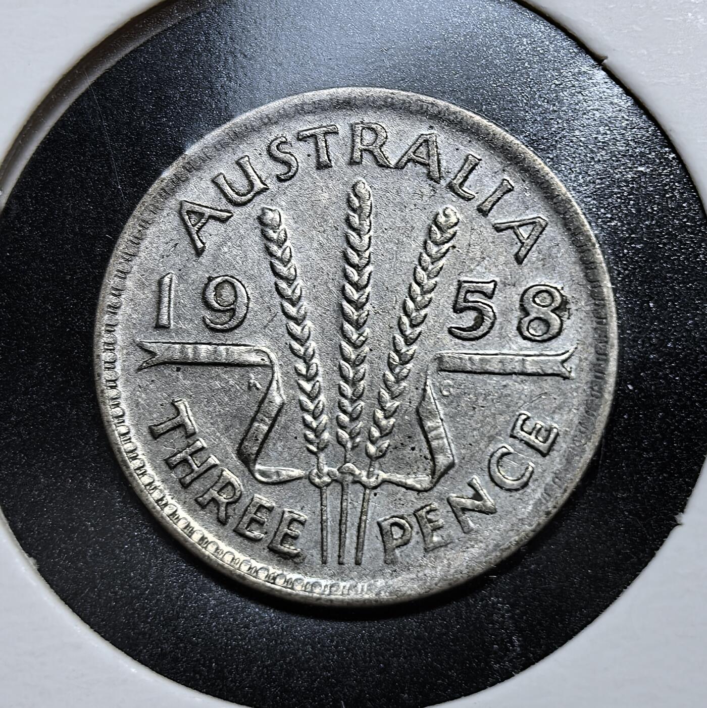 外国优质老铜币银币苏联纪念章，每周六晚九点倒数截拍，满百包邮可寄存，持续收拍