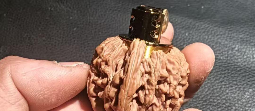 核桃创意煤油打火机