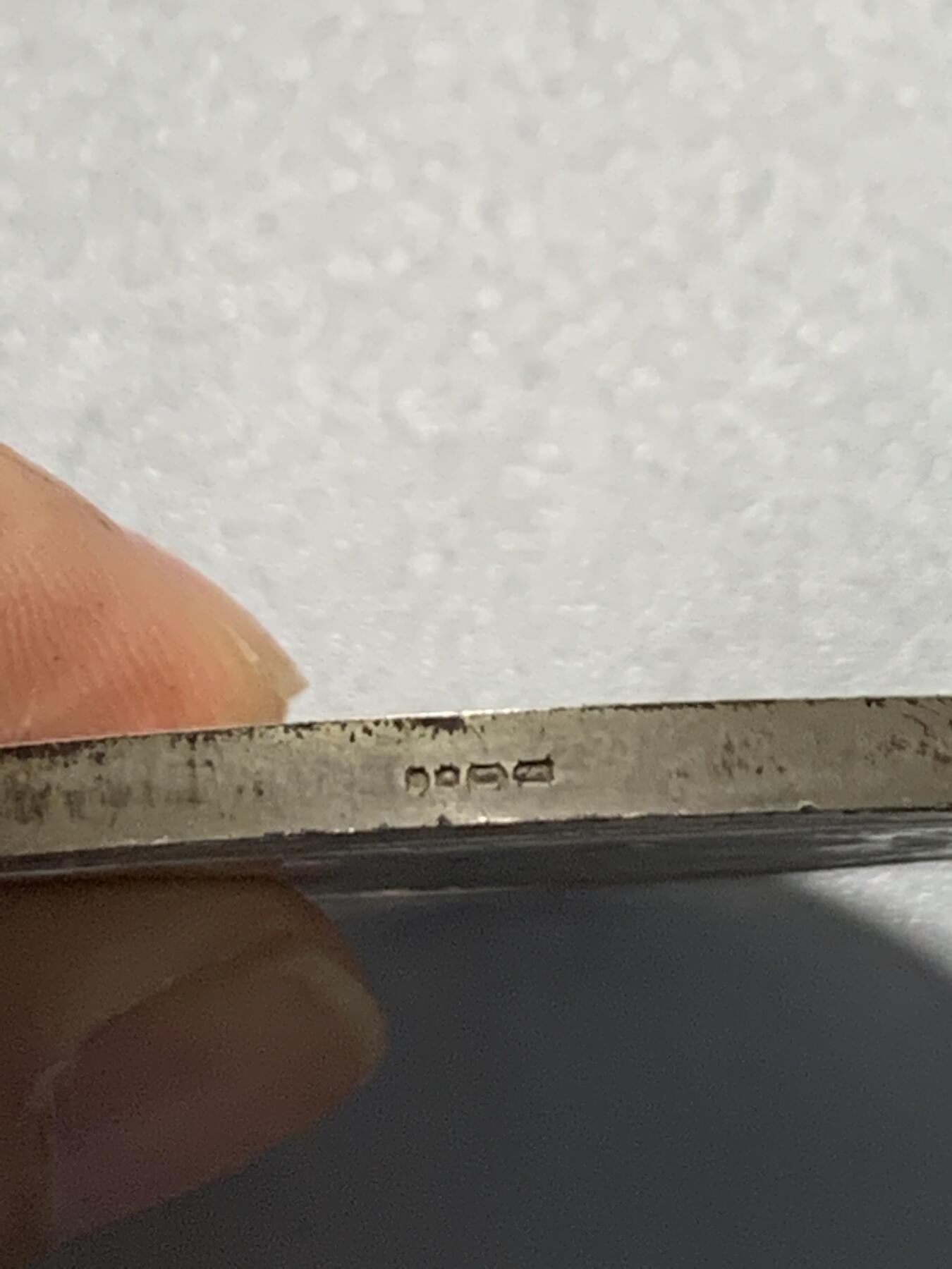 远东徽章小铺3月8日周日晚上9点结束 访英大银章