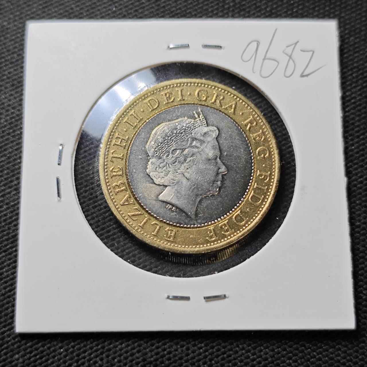 KK钱币收藏小铺  第396期  2月预留时间 周末发货  2001英国2镑 好品